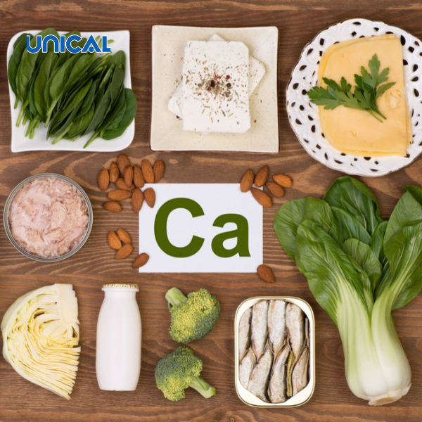 Không ăn các thực phẩm giàu canxi là một trong các nguyên nhân