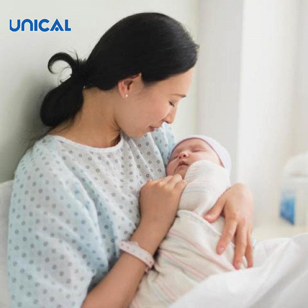 Phụ nữ mới sinh cần cung cấp đủ canxi để mẹ khỏe, con khỏe