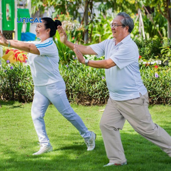 Canxi Kirkland hỗ trợ xương khớp người cao tuổi